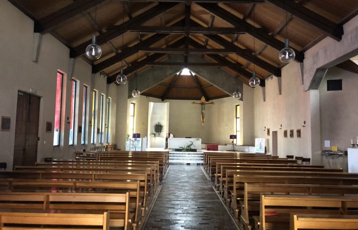 Chiesa Regina della Pace l'interno - Padergnone