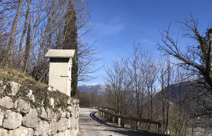 Via Crucis di San Siro, un capitello